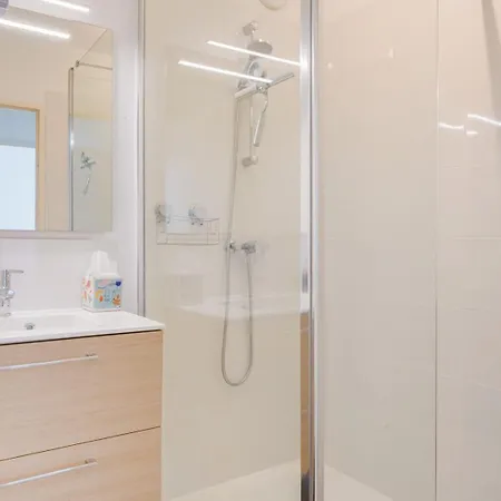 Lovely Flat With Parking *