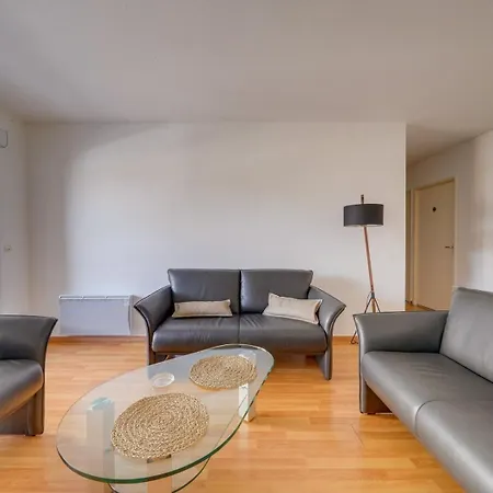 Lovely Flat With Parking