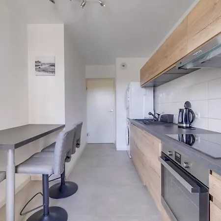 Lovely Flat With Parking Bordéus