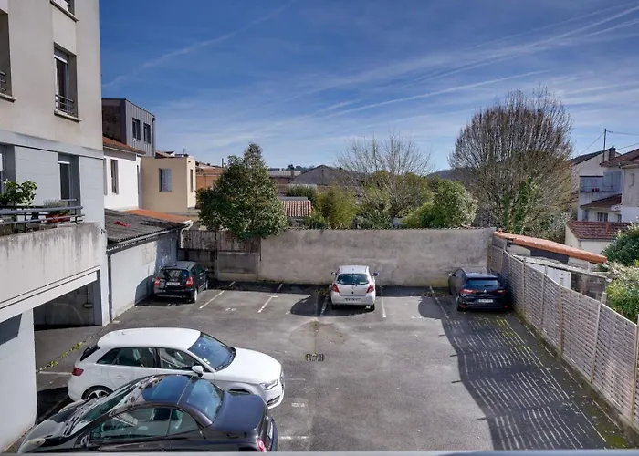 Appartamento Lovely Flat With Parking